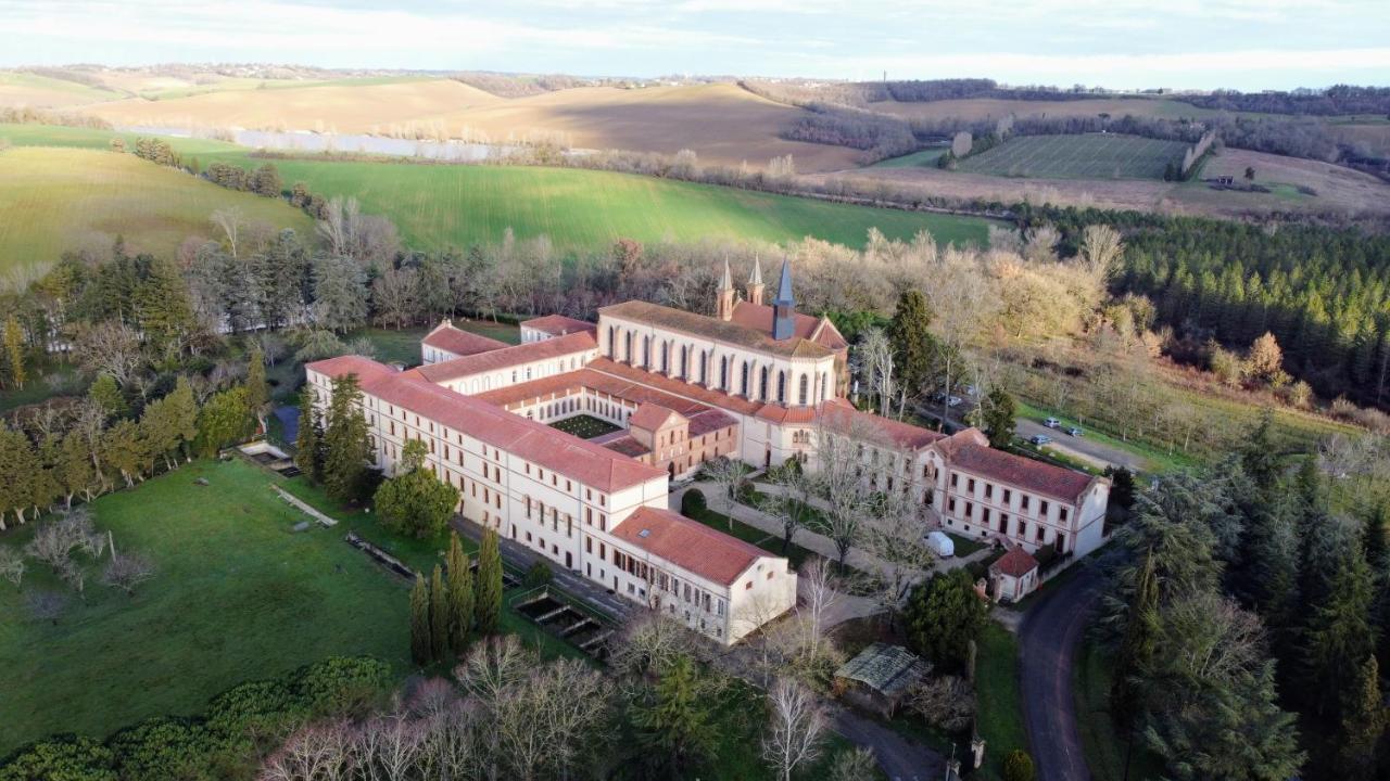 Hotellerie De L'Abbaye Bellegarde-Sainte-Marie Екстериор снимка